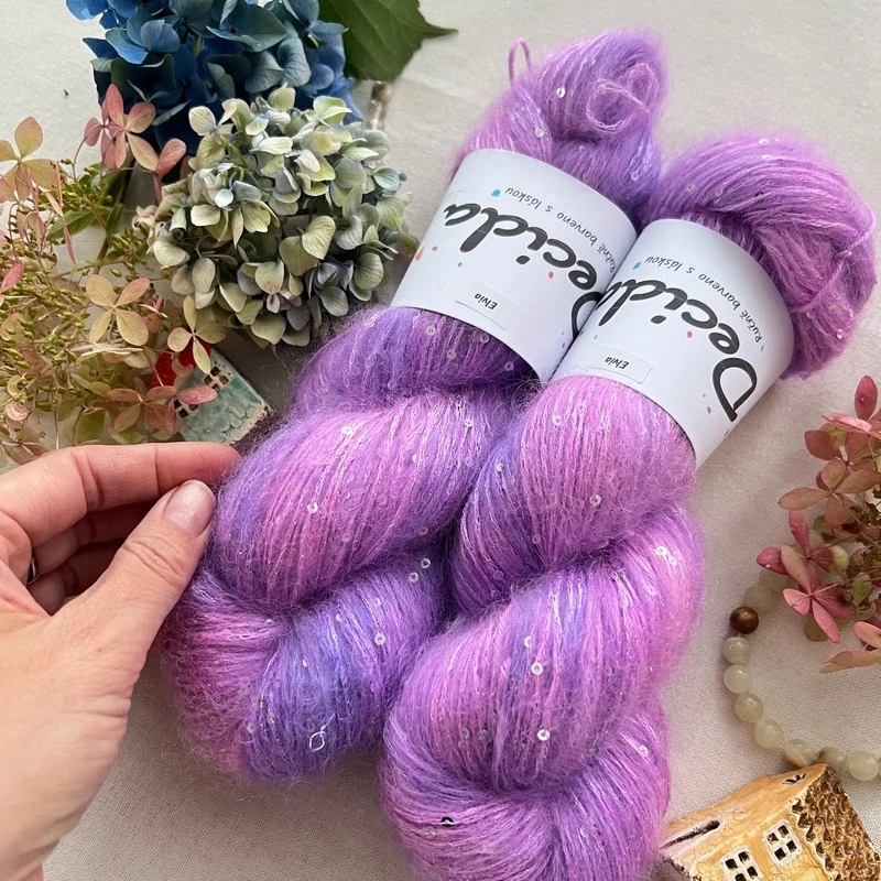 "Elvia" - 34% superkid mohér 11% hedvábí 41% nylon 14% polyester 390m/100g