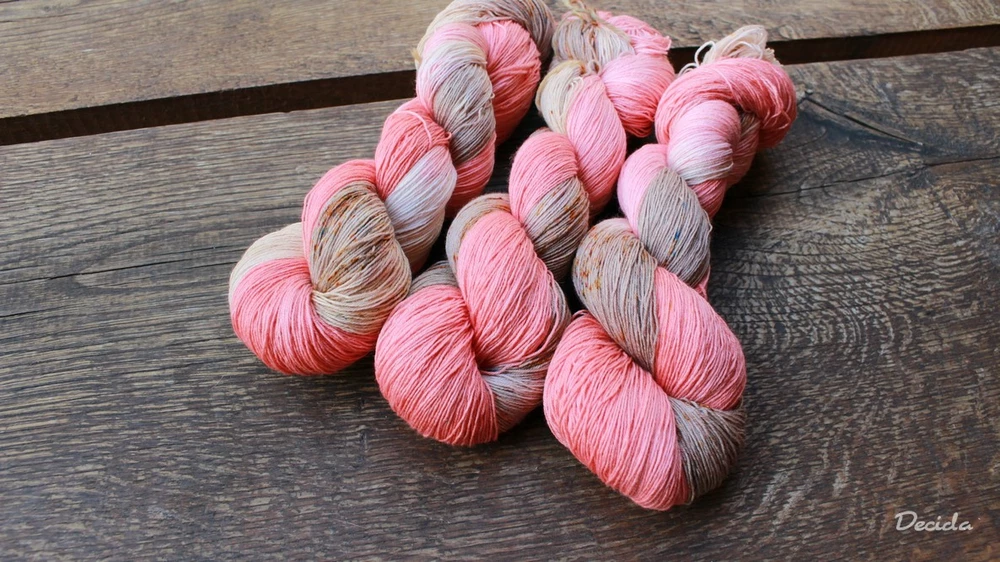 "Dřevěný chrám"  Merino/hedvábí 2mm