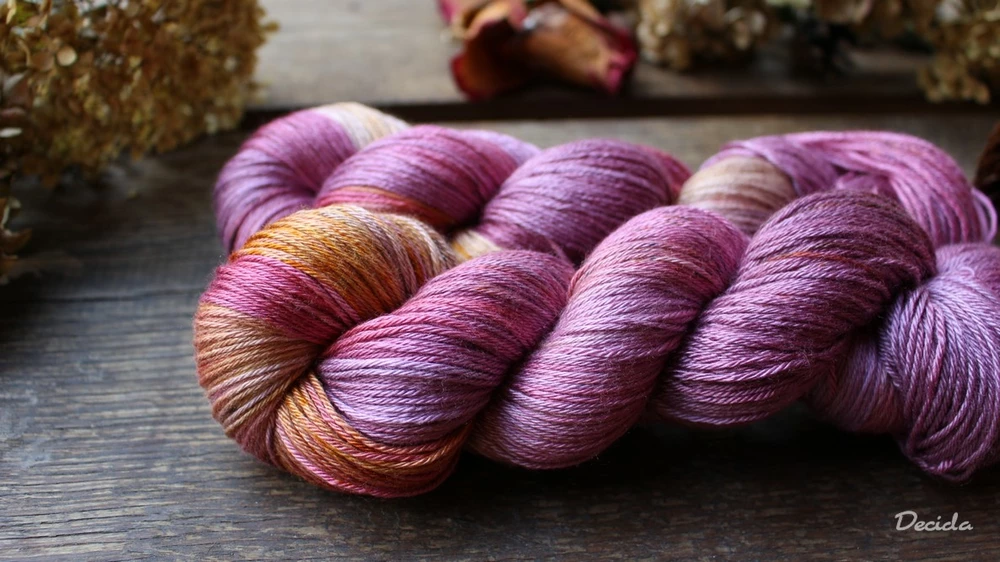 "Poupátko" - merino/hedvábí 50/50 