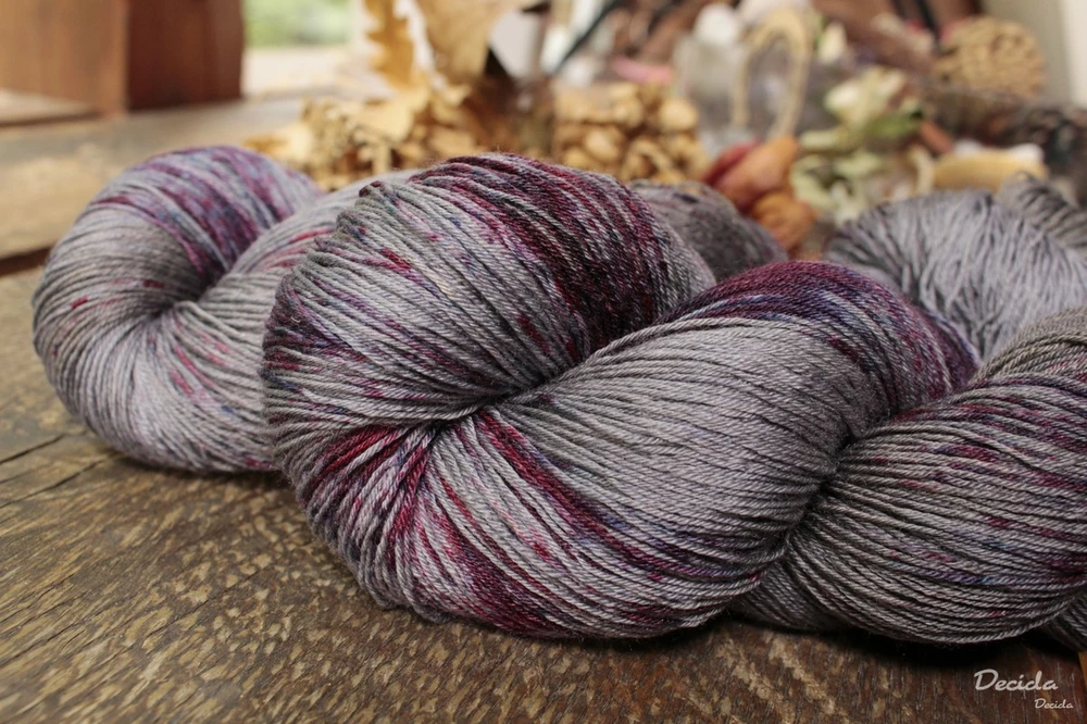 "Dark Burgundy" merino/hedvábí 2mm