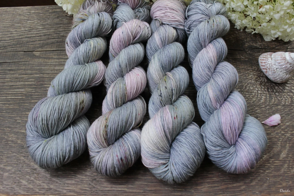 "Myška - pudr šedá" - extra MERINO se sw 3mm