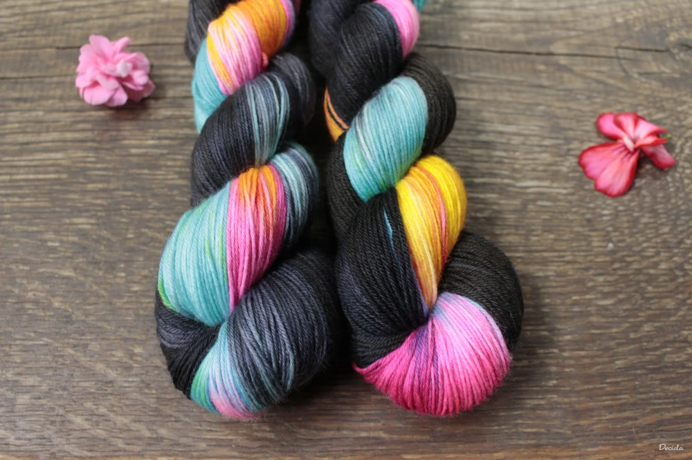 "Neon at night" - EXTRA Merino sw/polyamid 365m/100g