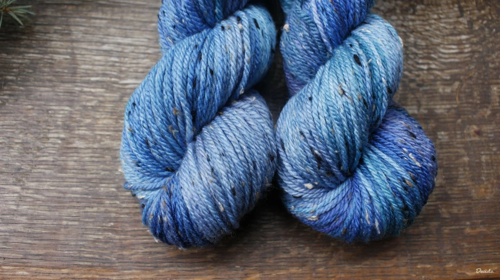 "Blue sky" - merino a Donegal neps ARAN 166m/100g