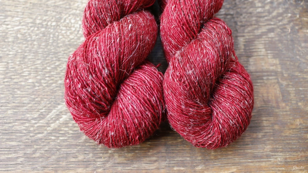 "Red" -  Single 90% Merino/10% Len 366m