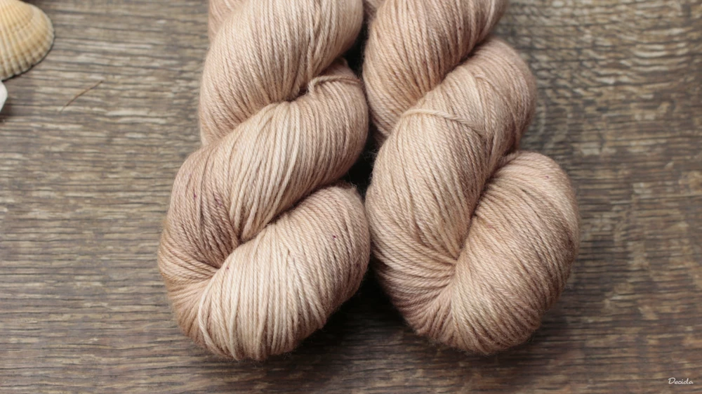 "Betul" - EXTRA Merino sw/polyamid 365m/100g