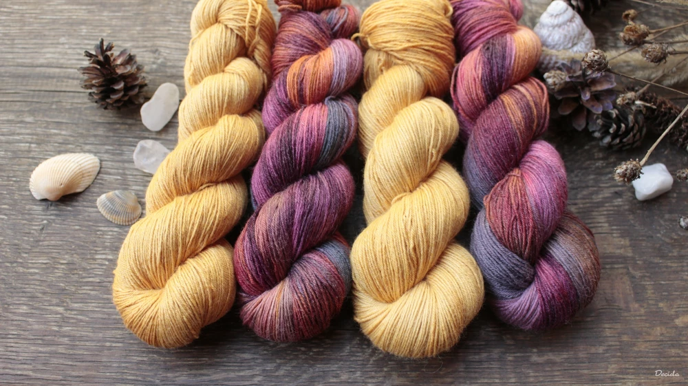 "Summer of Love" - 60%merino 20%hedvábí 20%ramie 425m/100g