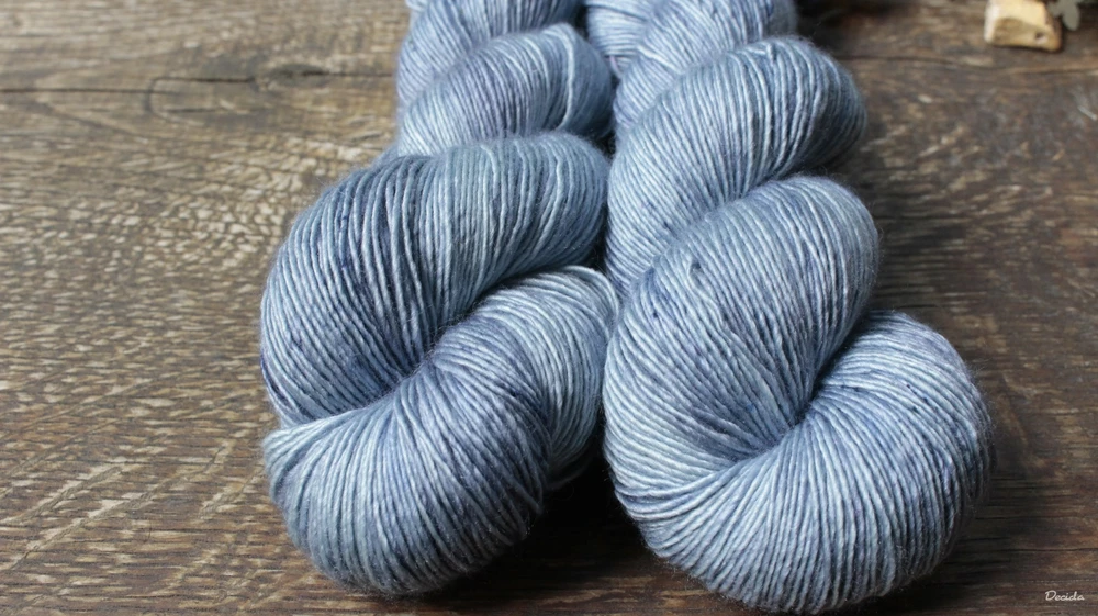 "Nubes" merino/hedvábí 70/30 400m jednonitka