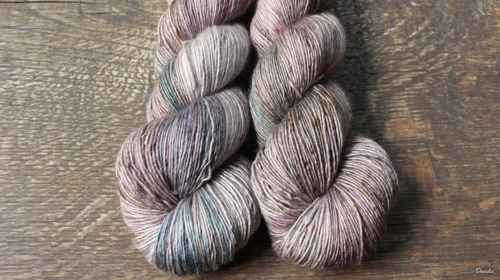 "Simon" merino/hedvábí 70/30 400m jednonitka 