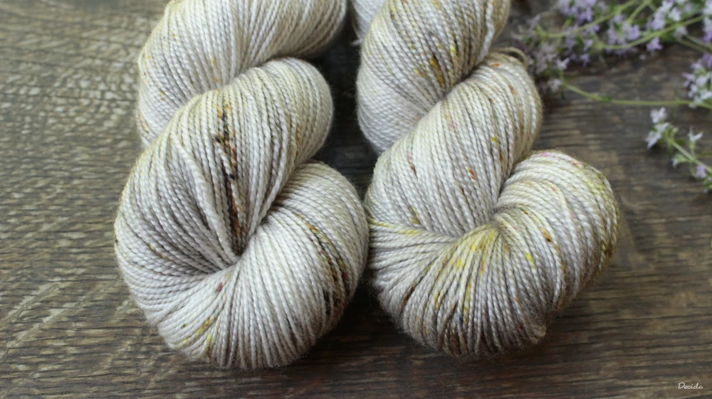 "Sand" merino/hedvábí 80/20 400m Twist 