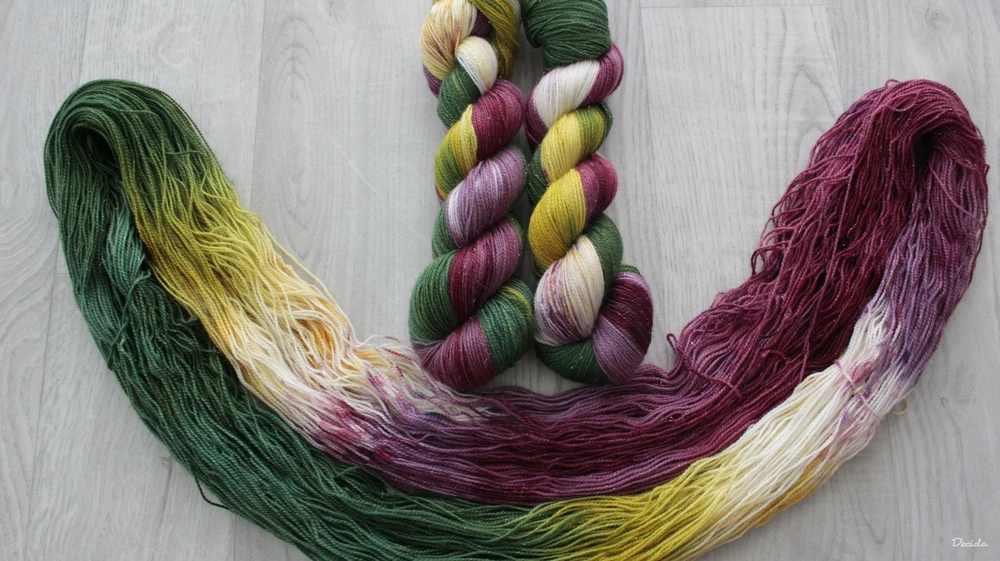 "Candy" - 100g Merino sw/Nylon/Zlatá nitka 400m