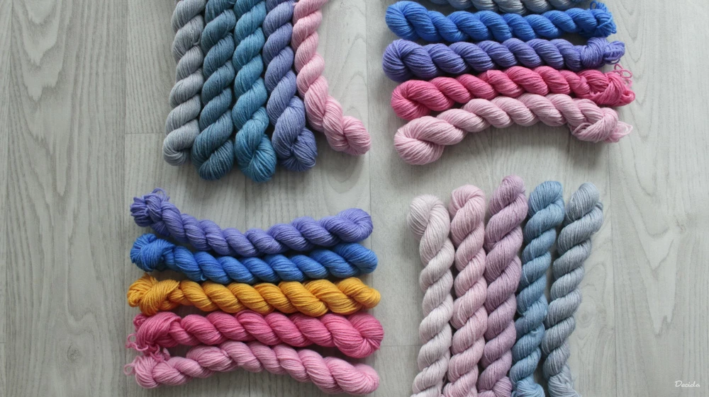 "Minis set 4" 5x20g - EXTRA Merino sw/polyamid 365m/100g