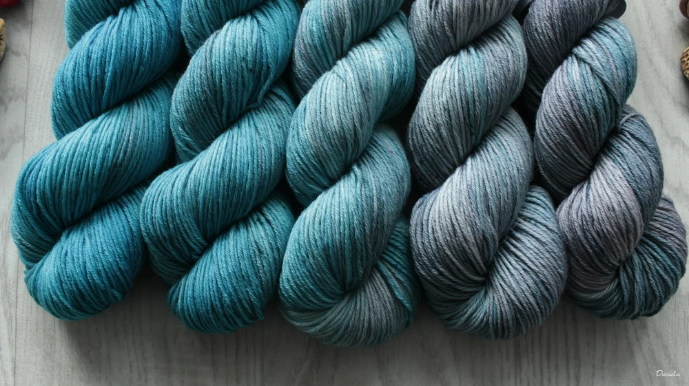 Fade set "Grey Turquoise" 500g - extra MERINO se sw 4mm