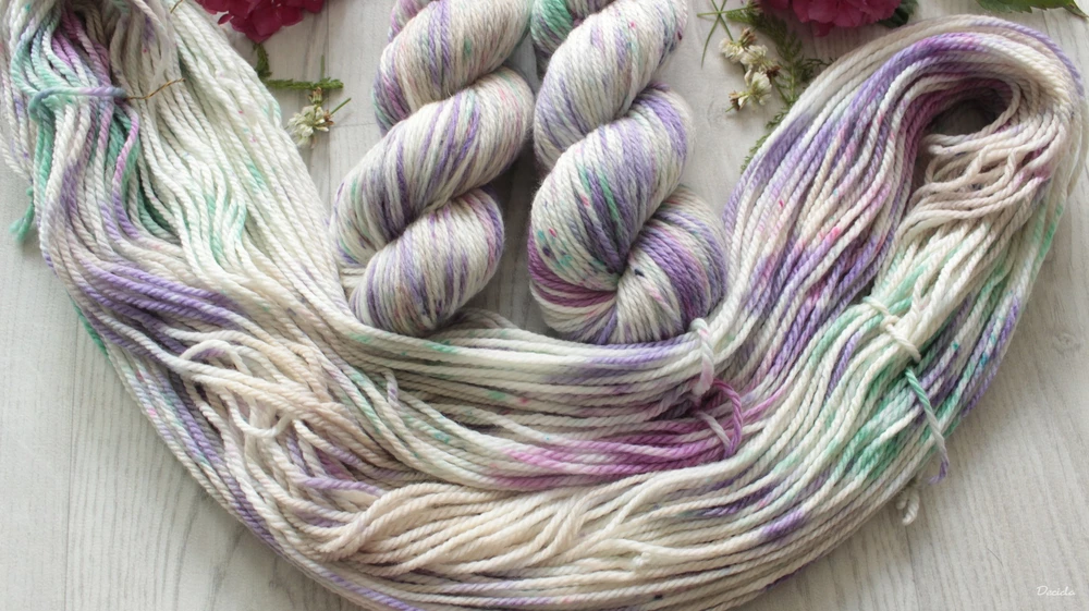 "Něžná znamení" - merino/kašmír/nylon ARAN 166m/100g