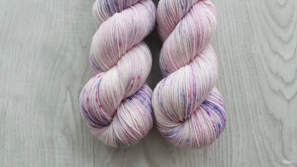 "Denitia" - EXTRA Merino sw/polyamid 365m/100g