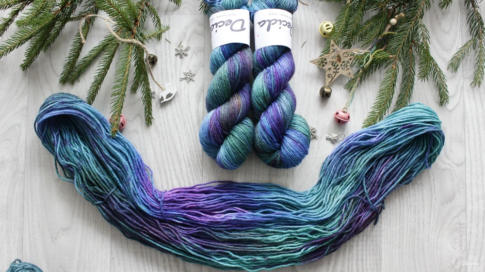 "Mysterious Bird" - Merino sw/polyamid 4,5mm