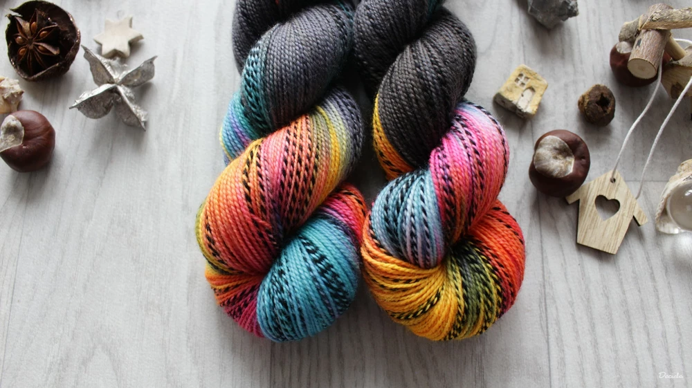 "Night colours" - ZEBRA Merino sw/nylon 400m/100g