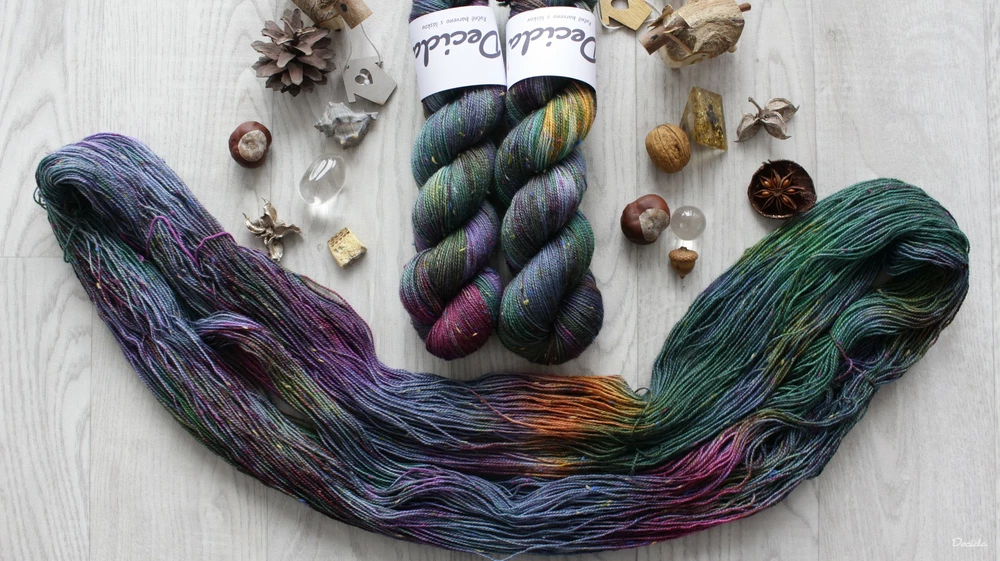 "Horizonts" -  85% merino sw a 15% donegal nopky barevné