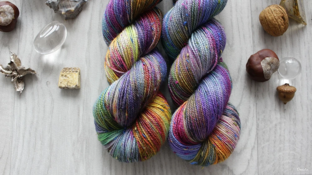 "Tangerine party" -  85% merino sw a 15% donegal nopky barevné