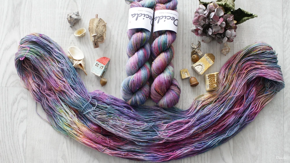 "Bobo" -  85% merino sw a 15% donegal nopky barevné