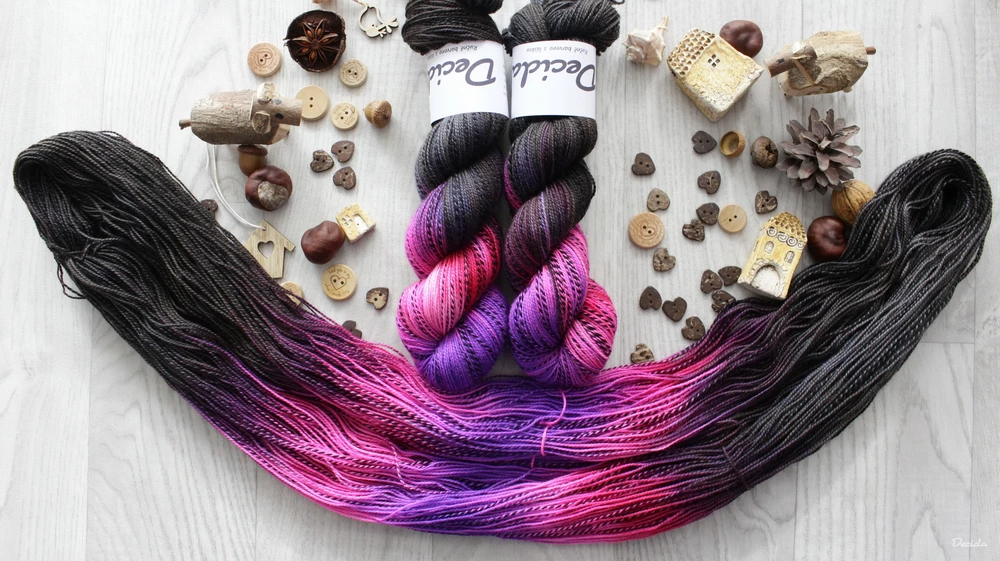"Hot Extravagance" - ZEBRA Merino sw/nylon 400m/100g