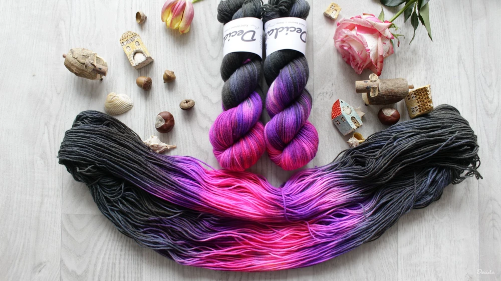 "Hot Extravagance" - EXTRA Merino sw/polyamid 365m/100g