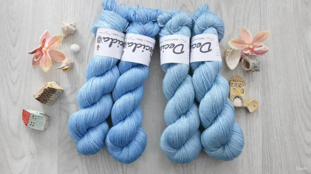 "Blue 2" - merino sw/hedvábí 50/50 400m