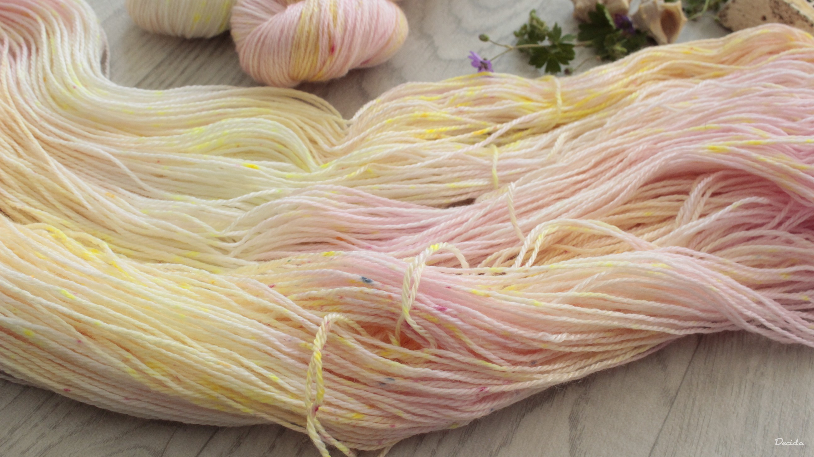 "Via 2" 50% Merino sw/50% tencel 333m