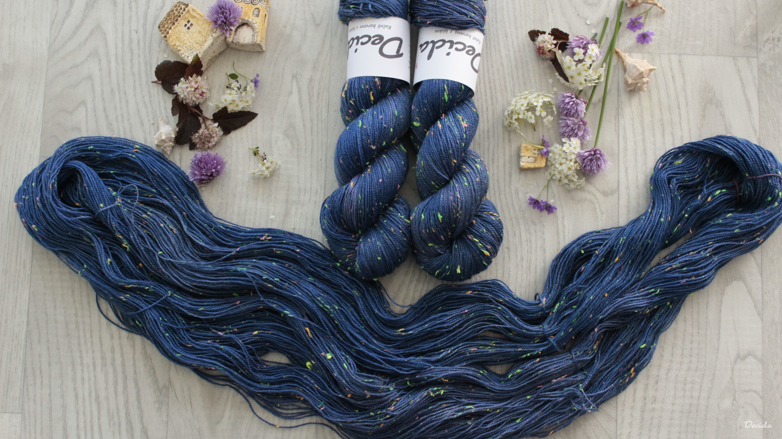 "Mystery Blue" - merino a Donegal neps 400m