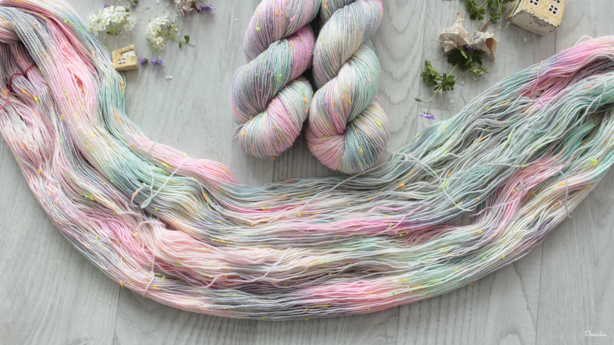 "Bubble" - merino a Donegal neps 400m