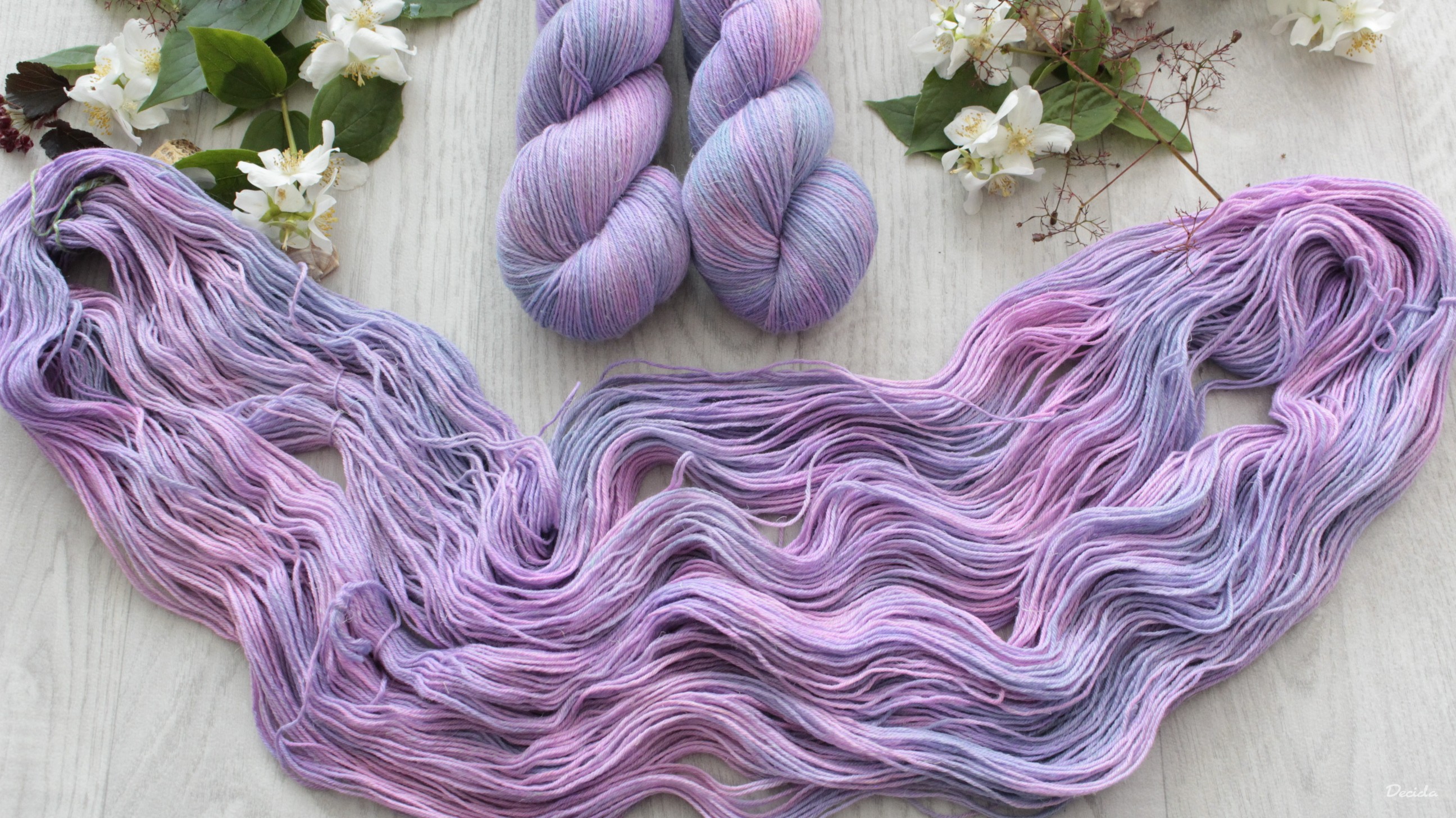 "Dreams" -  80% Merino Easywash/20% Len 400m/100g