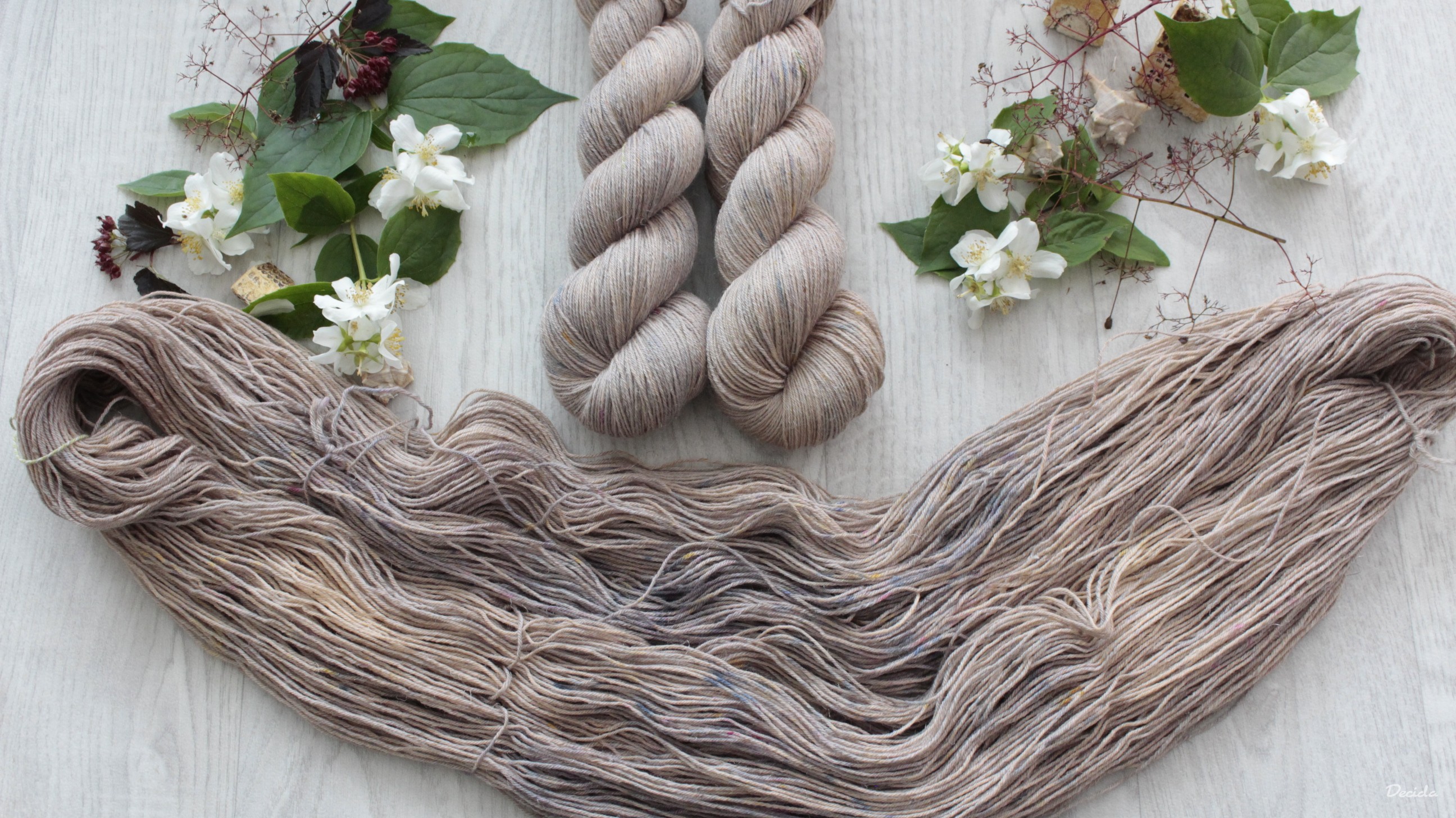 "Ease" - 80% Merino Easywash/20% Len 400m/100g
