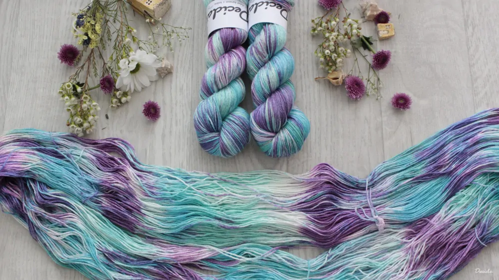 "Wid Flowers 2" - merino sw/hedvábí 50/50 400m