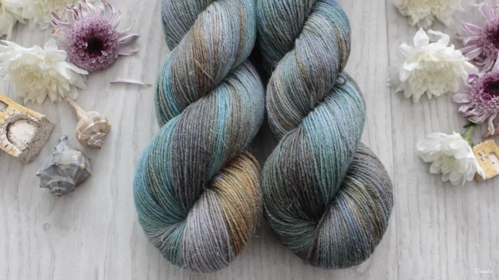 "Cumbia" - 80% Merino Easywash/20% Len 400m/100g