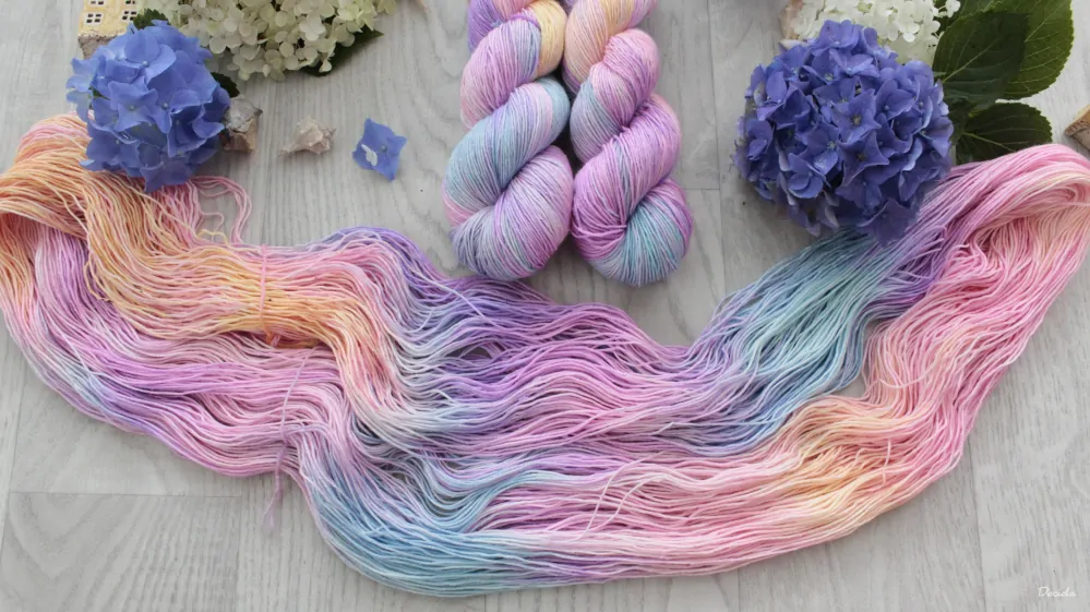 "Pastelky" 80% merino 20% hedvábí 360m 