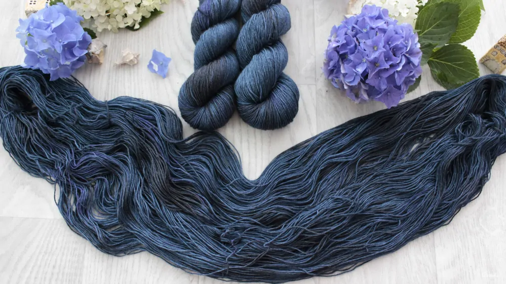 "Blue Night" 80% merino 20% hedvábí 360m 
