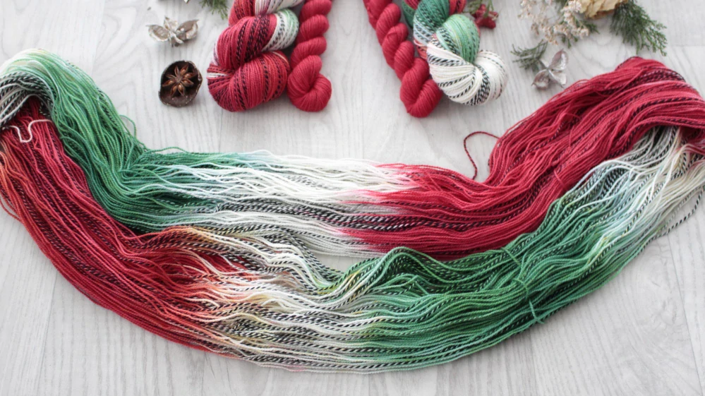 "Vánoční girlanda" set - ČERVENÁ" - 120g ZEBRA Merino sw/nylon 400m/100g