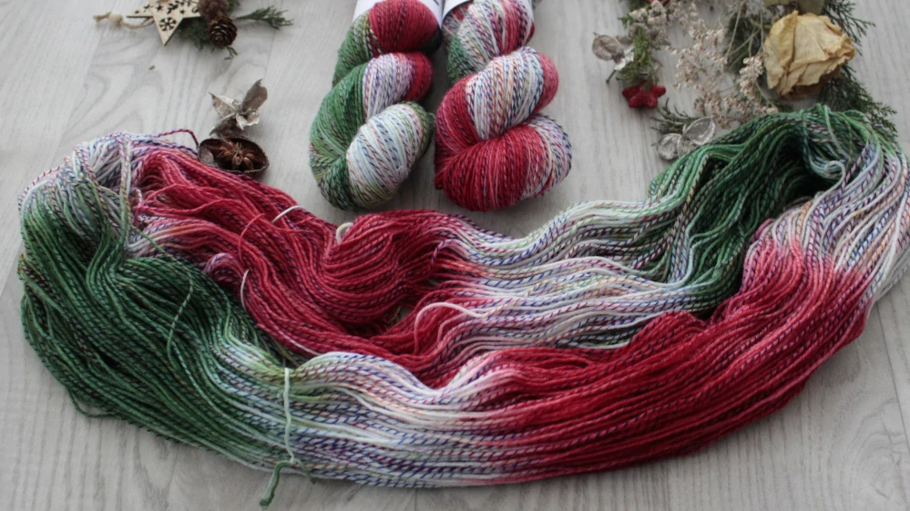 "Vánoční girlanda" EXTRA Merino sw/polyamid 365m/100g Party