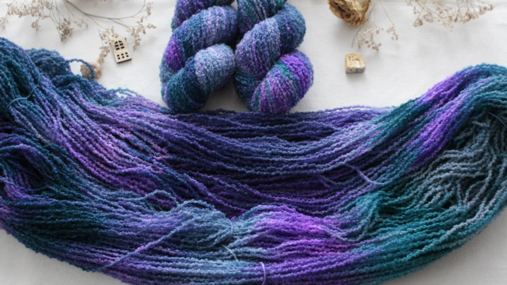 "Astral" - merino sw Boucle 220m/100g