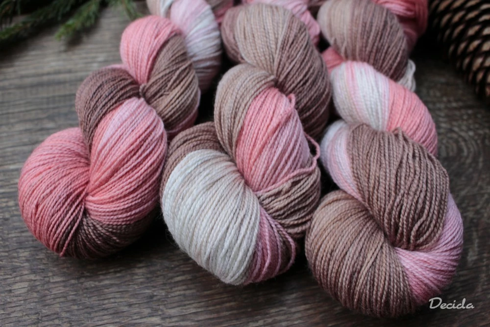 "Dřevěný chrám" - merino sock Bronze 400m