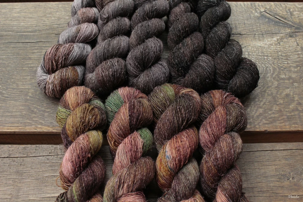 "Brown Fade" - 500g Single 90% Merino/10% Len 366m