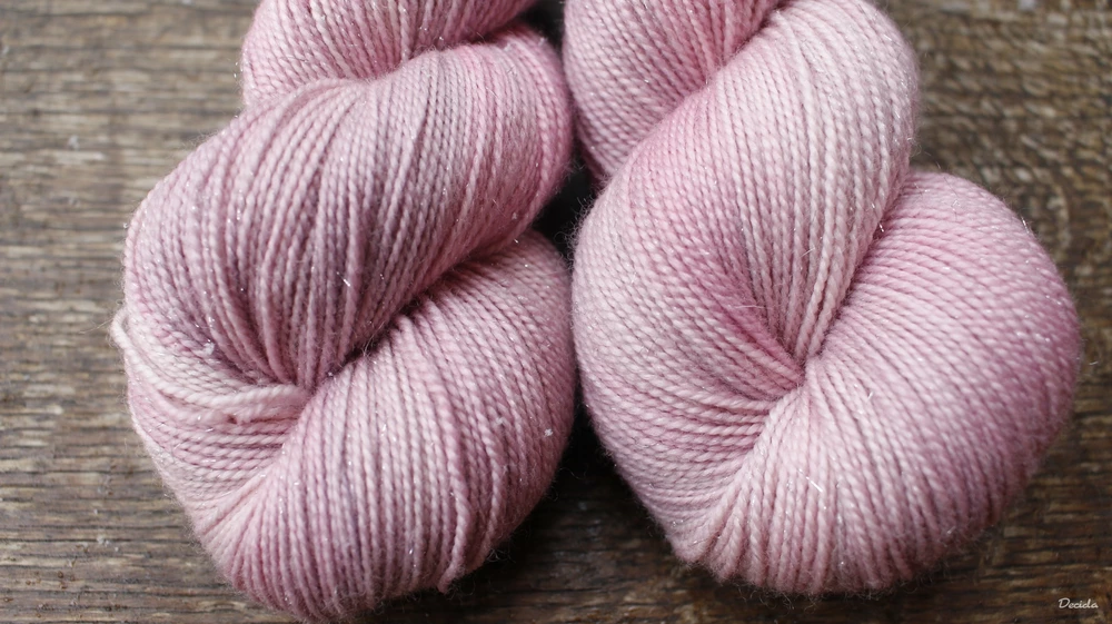 "Pudr" - 100g Merino sw/Nylon/Stříbrná nitka 400m
