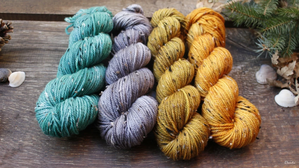 "Světlá mandarinka" - merino a Donegal neps ARAN 166m/100g