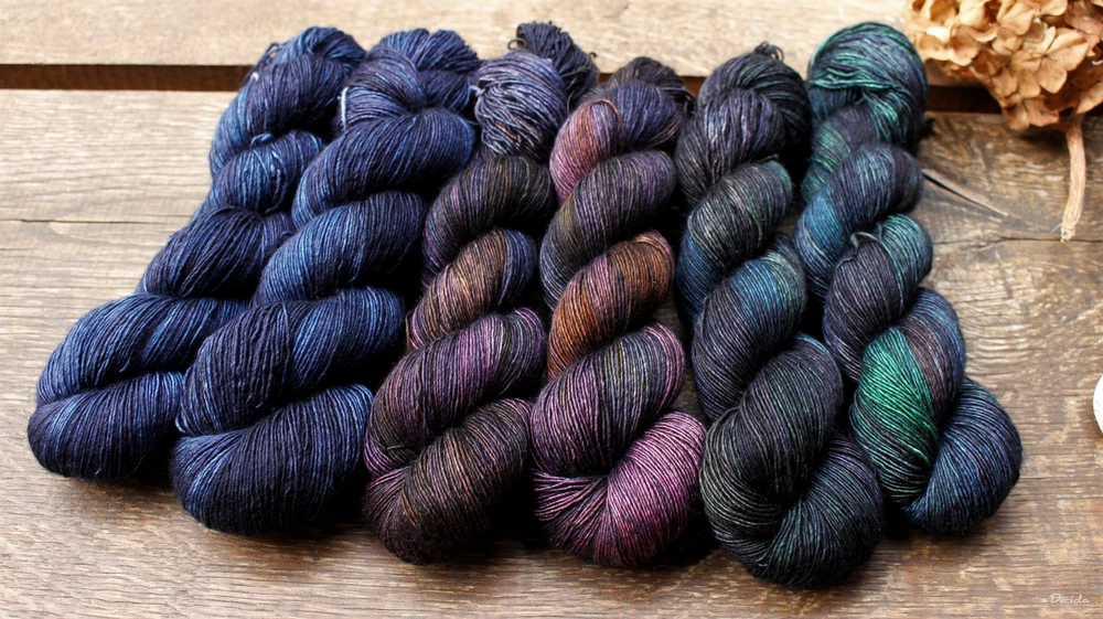"Starry night" merino/hedvábí 70/30 400m jednonitka