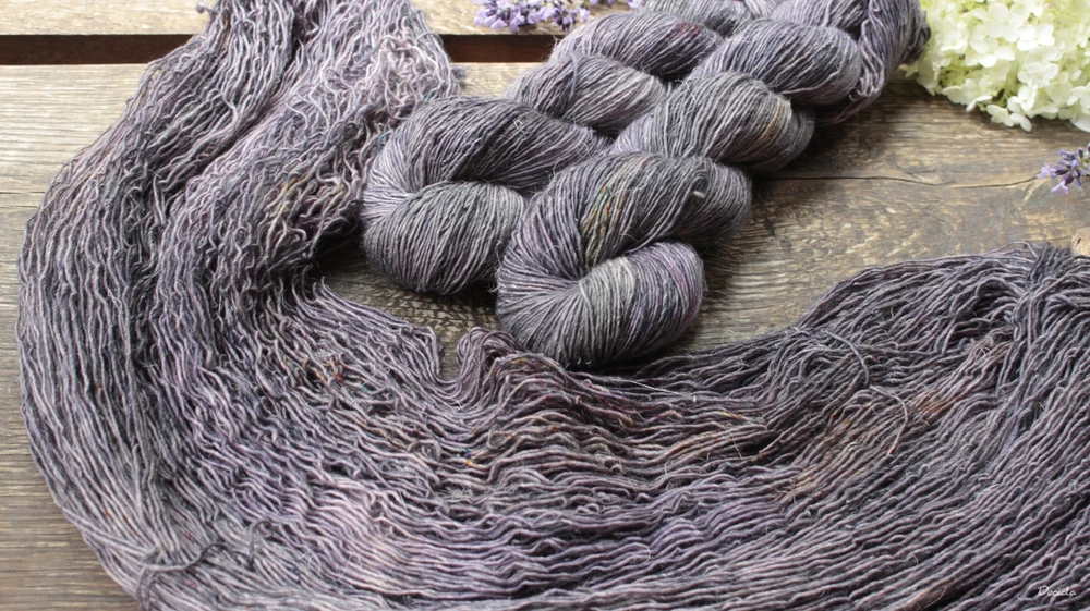 "Popelka" -  Single 90% Merino/10% Len 366m