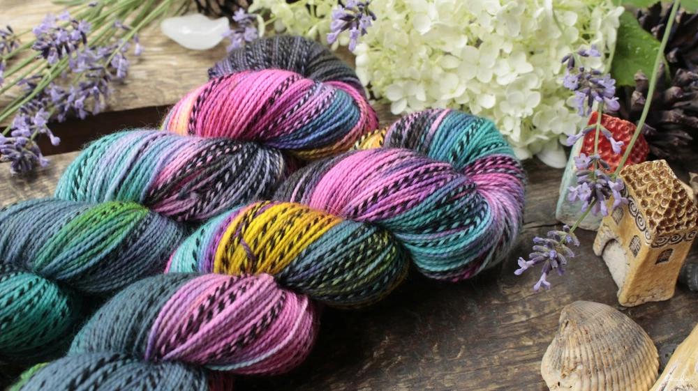 "Party" - ZEBRA Merino sw/nylon 365m/100g