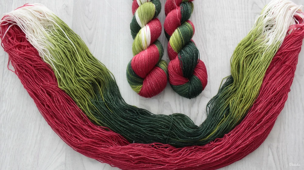 "Vánoční girlanda" - 100g Merino sw/Nylon/Zlatá nitka 400m
