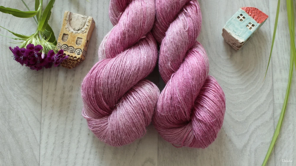 "Strawberry Love" -  70% bambus 30% len 400m