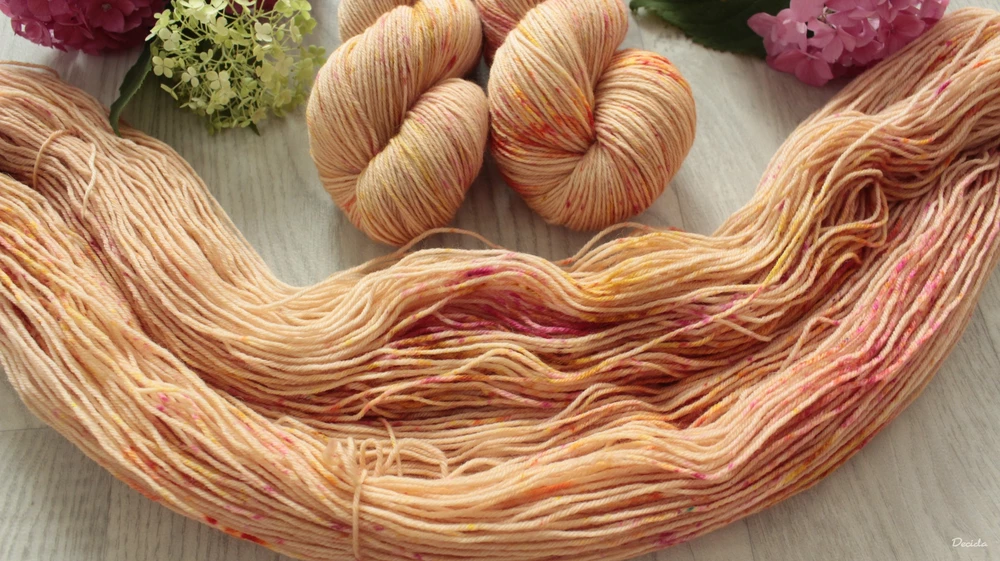 "Lucy" - EXTRA Merino sw/polyamid 365m/100g