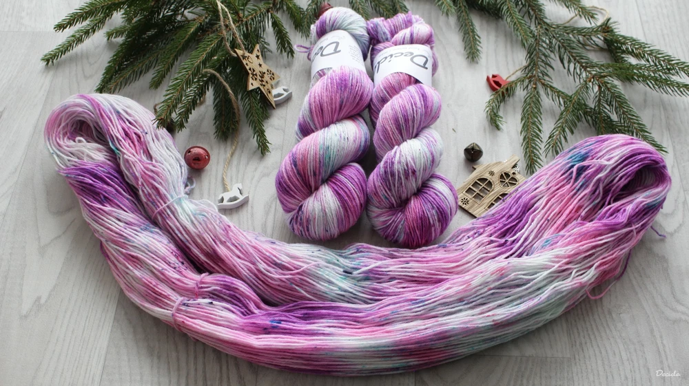 "Holly" - EXTRA Merino sw/polyamid 365m/100g