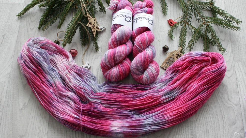 "Pink Holly" - EXTRA Merino sw/polyamid 365m/100g